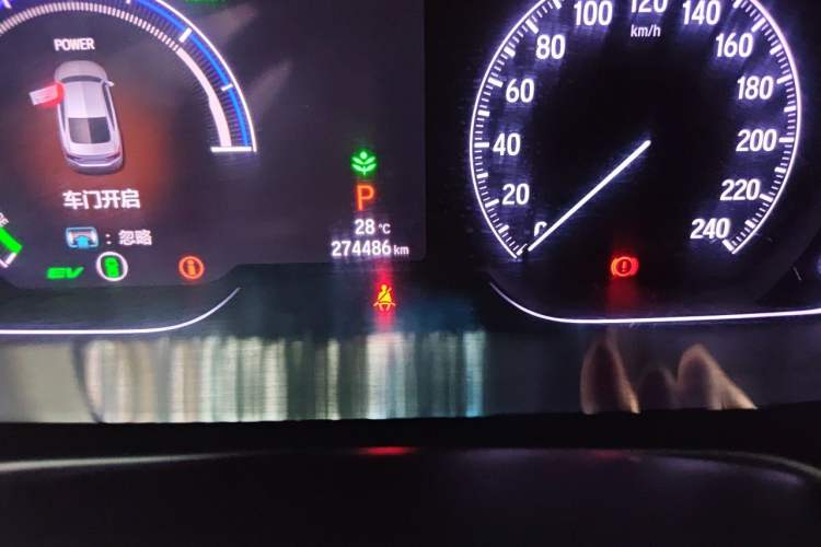 Used Honda Accord 2018 Rui Hybrid 2.0L Rui Ling Edition China VI Odometer Close Up