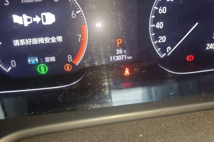 Used Honda Accord 2018 260TURBO Luxury Edition China V Emission Standard Odometer Close Up
