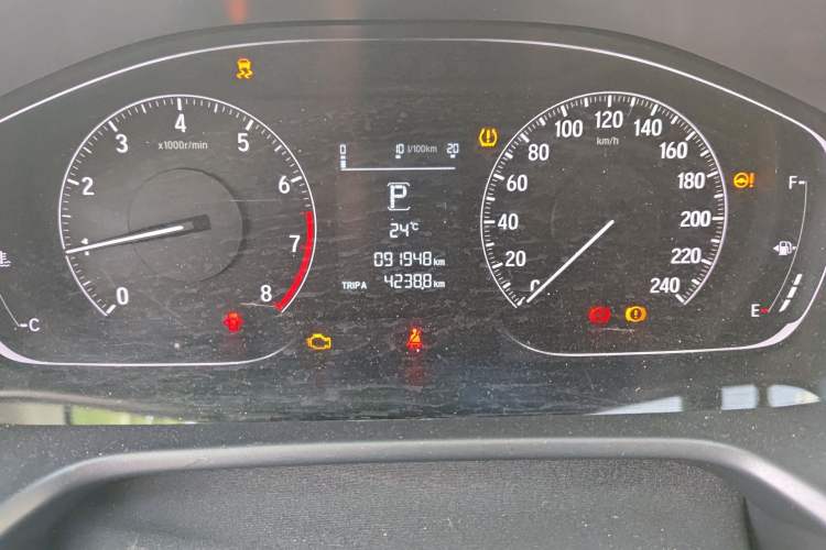 Used Honda Accord 2018 260TURBO Elite Edition China VI Odometer Close Up
