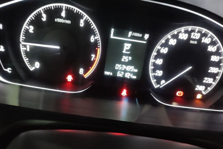 Used Honda Accord 2018 260TURBO Elite Edition China VI Odometer Close Up