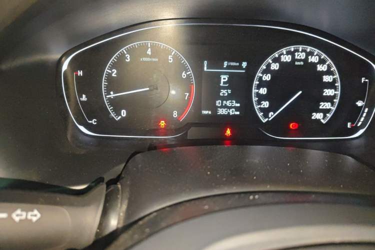 Used Honda Accord 2018 260TURBO Elite Edition China VI Odometer Close Up