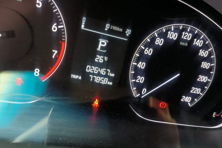 Used Honda Accord 2018 260TURBO Elite Edition China V Odometer Close Up
