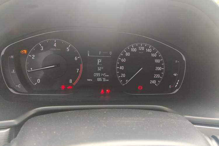 Used Honda Accord 2018 260TURBO Elite Edition China VI Odometer Close Up