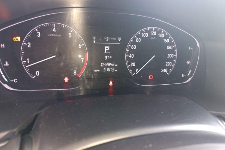 Used Honda Accord 2018 260TURBO Elite Edition China VI Odometer Close Up