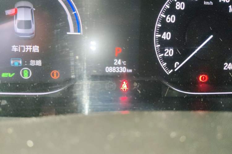 Used Honda Accord 2018 Rui Hybrid 2.0L Rui Ling Edition China VI Odometer Close Up