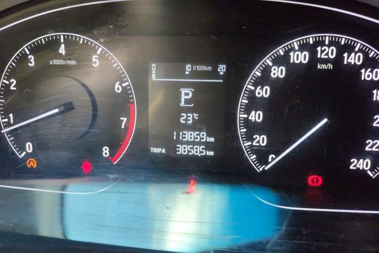 Used Honda Accord 2018 260TURBO Elite Edition China VI Odometer Close Up