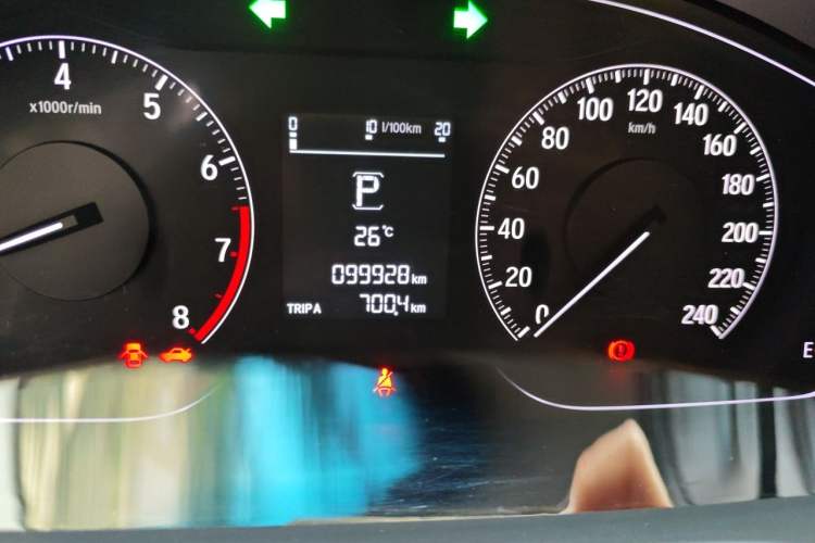 Used Honda Accord 2018 230TURBO Comfort Edition China VI Emission Standard Odometer Close Up