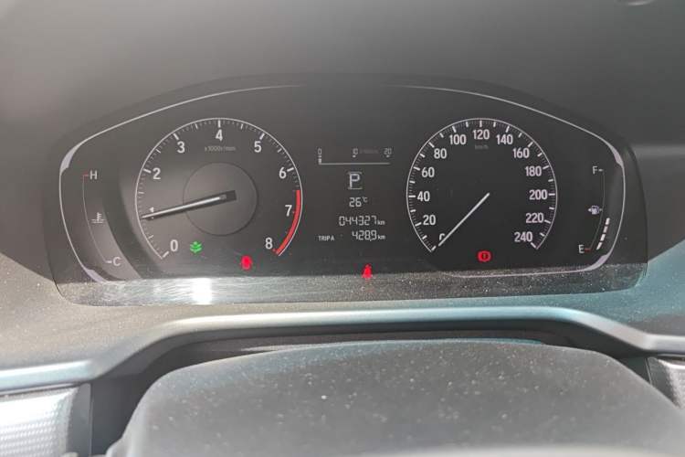 Used Honda Accord 2018 260TURBO Elite Edition China VI Odometer Close Up