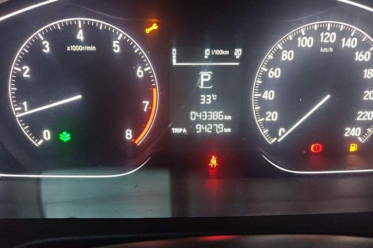 Used Honda Accord 2018 260TURBO Elite Edition China VI Odometer Close Up