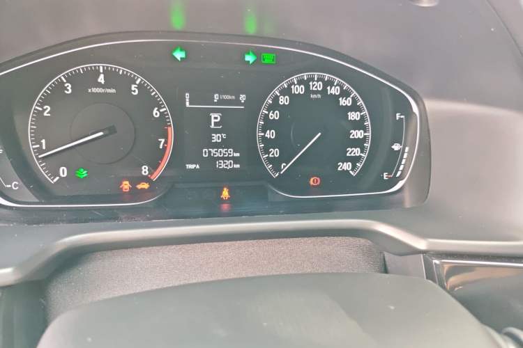 Used Honda Accord 2018 260TURBO Elite Edition China VI Odometer Close Up