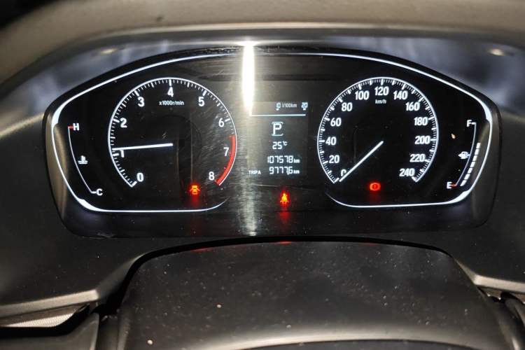 Used Honda Accord 2018 260TURBO Elite Edition China VI Odometer Close Up