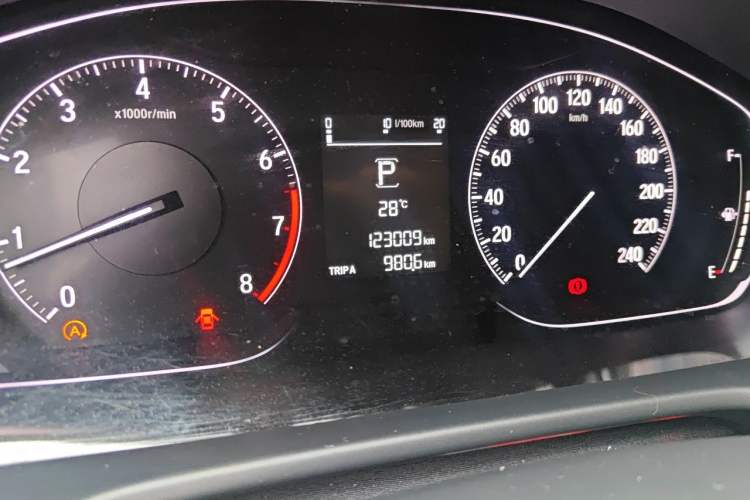 Used Honda Accord 2018 260TURBO Elite Edition China VI Odometer Close Up