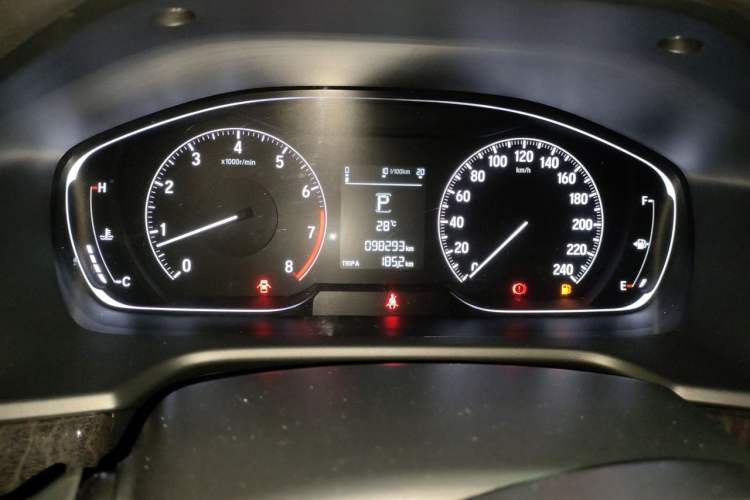 Used Honda Accord 2018 260TURBO Elite Edition China VI Odometer Close Up