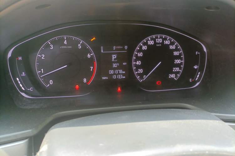Used Honda Accord 2018 260TURBO Elite Edition China VI Odometer Close Up