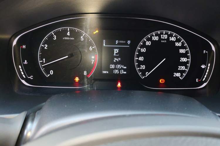 Used Honda Accord 2018 260TURBO Elite Edition China V Odometer Close Up