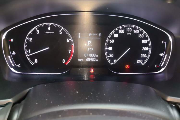 Used Honda Accord 2018 260TURBO Elite Edition China VI Odometer Close Up
