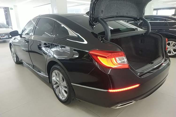 Used Honda Accord 2018 260TURBO Elite Edition China VI Rear Left 45 Deg