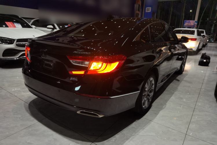 Used Honda Accord 2018 260TURBO Luxury Edition China VI Rear Right 45 Deg