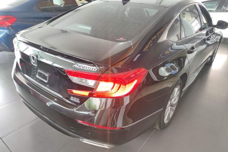 Used Honda Accord 2018 260TURBO Elite Edition China VI Rear Right 45 Deg