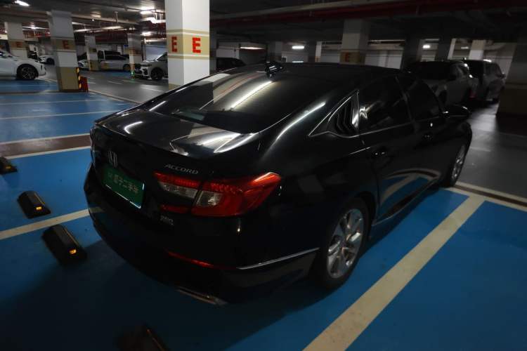 Used Honda Accord 2018 260TURBO Elite Edition China VI Rear Right 45 Deg