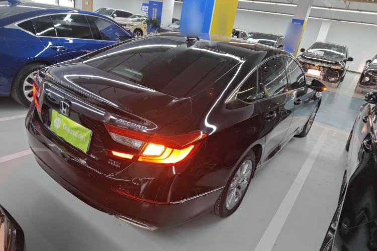 Used Honda Accord 2018 260TURBO Elite Edition China VI Rear Right 45 Deg