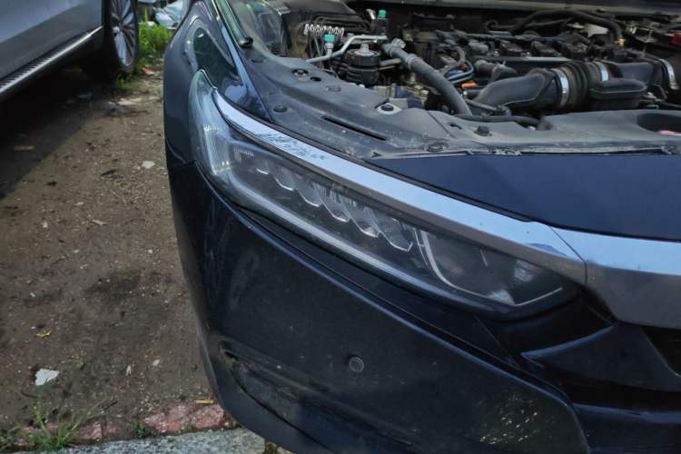 Used Honda Accord 2018 260TURBO Elite Edition China V Right Front Headlight