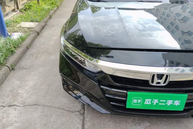 Used Honda Accord 2018 260TURBO Elite Edition China V Right Front Headlight