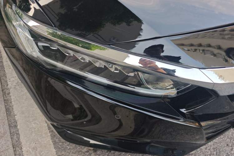 Used Honda Accord 2018 260TURBO Elite Edition China VI Right Front Headlight
