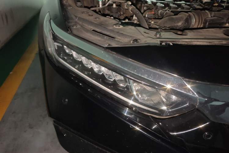 Used Honda Accord 2018 260TURBO Elite Edition China VI Right Front Headlight