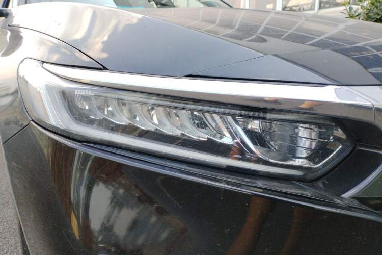 Used Honda Accord 2018 260TURBO Elite Edition China V Right Front Headlight