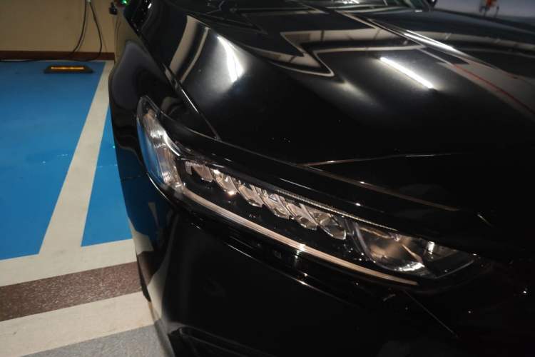 Used Honda Accord 2018 260TURBO Elite Edition China VI Right Front Headlight