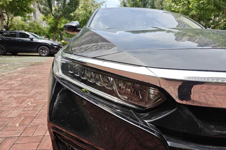 Used Honda Accord 2018 260TURBO Elite Edition China VI Right Front Headlight