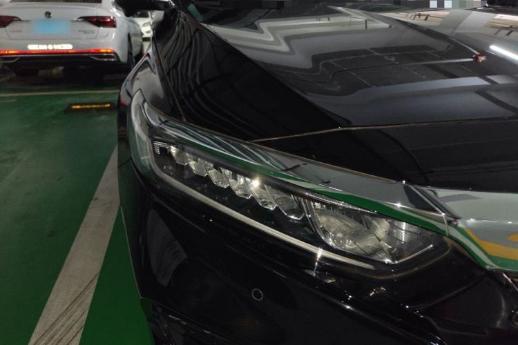 Used Honda Accord 2018 260TURBO Luxury Edition China VI Right Front Headlight
