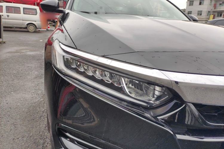 Used Honda Accord 2018 230TURBO Comfort Version National V Right Front Headlight