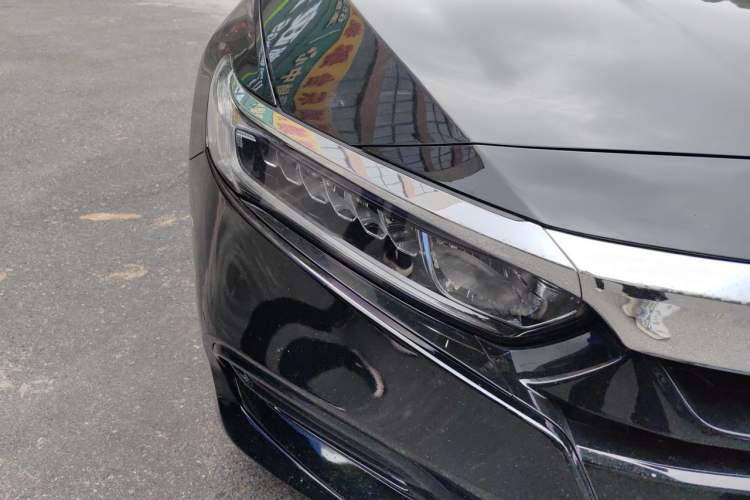 Used Honda Accord 2018 260TURBO Elite Edition China V Right Front Headlight