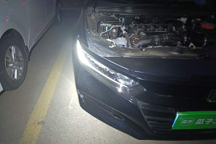 Used Honda Accord 2018 260TURBO Elite Edition China V Right Front Headlight