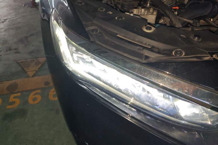 Used Honda Accord 2018 260TURBO Elite Edition China VI Right Front Headlight