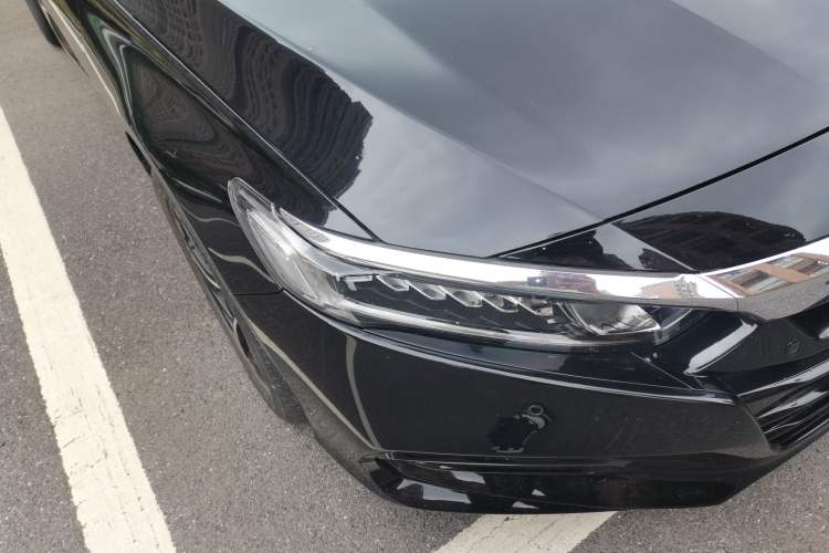 Used Honda Accord 2018 260TURBO Luxury Edition China VI Right Front Headlight