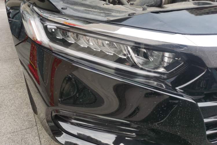 Used Honda Accord 2018 260TURBO Elite Edition China VI Right Front Headlight