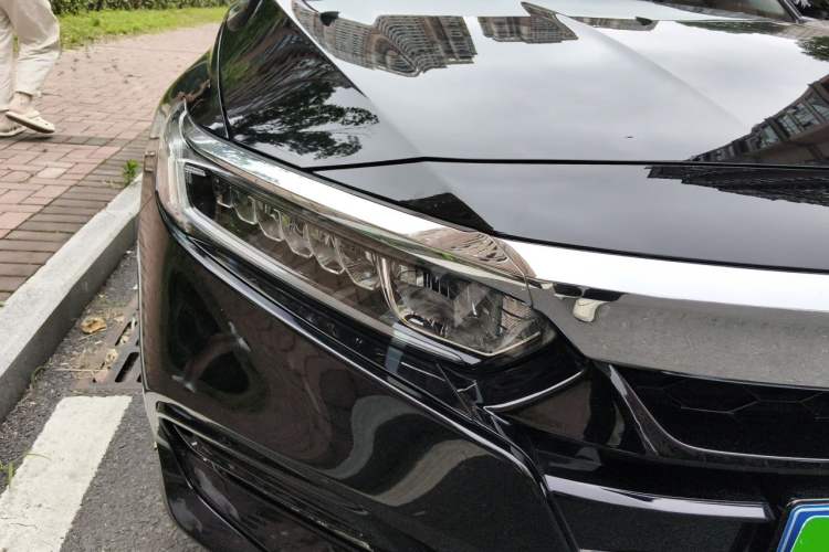 Used Honda Accord 2018 260TURBO Elite Edition China V Right Front Headlight