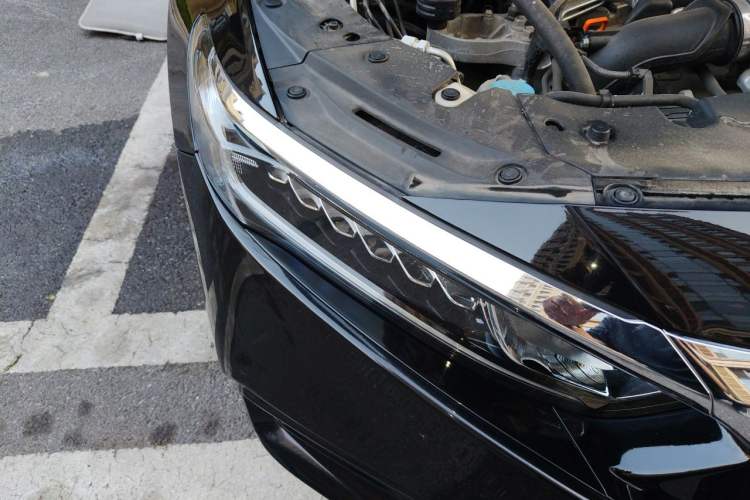 Used Honda Accord 2018 260TURBO Elite Edition China V Right Front Headlight