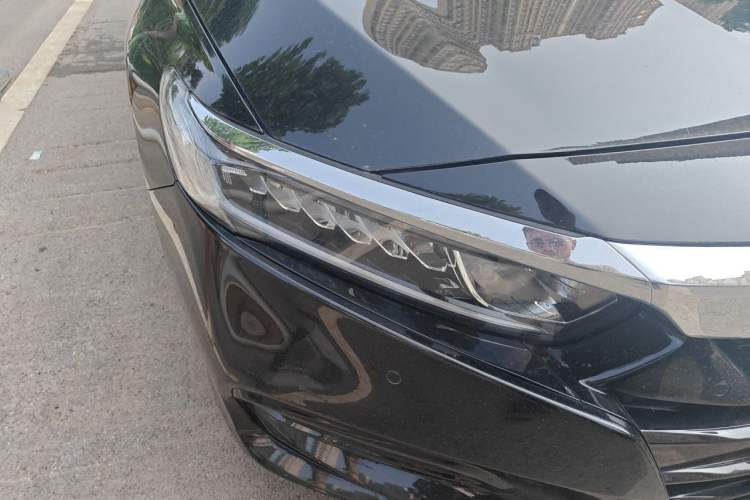 Used Honda Accord 2018 260TURBO Elite Edition China V Right Front Headlight