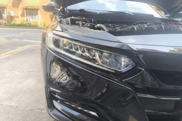 Used Honda Accord 2018 260TURBO Luxury Edition China V Emission Standard Right Front Headlight