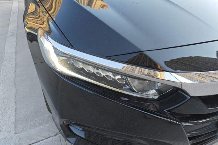 Used Honda Accord 2018 260TURBO Elite Edition China VI Right Front Headlight