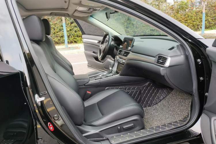 Used Honda Accord 2018 260TURBO Elite Edition China VI Right Front Seat