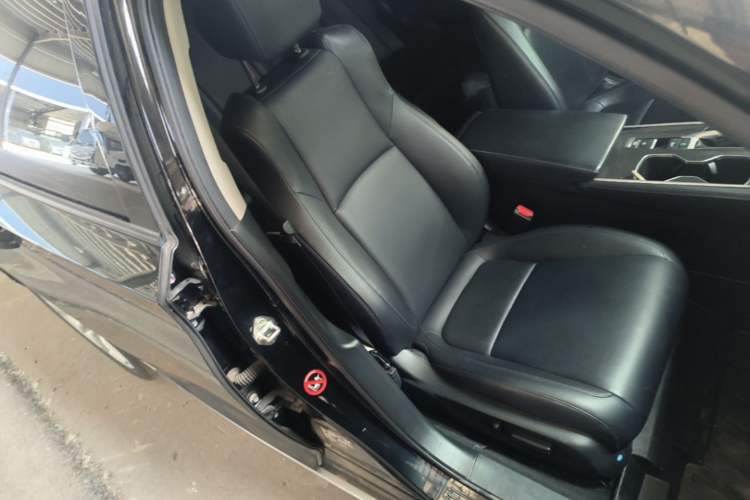 Used Honda Accord 2018 260TURBO Elite Edition China V Right Front Seat