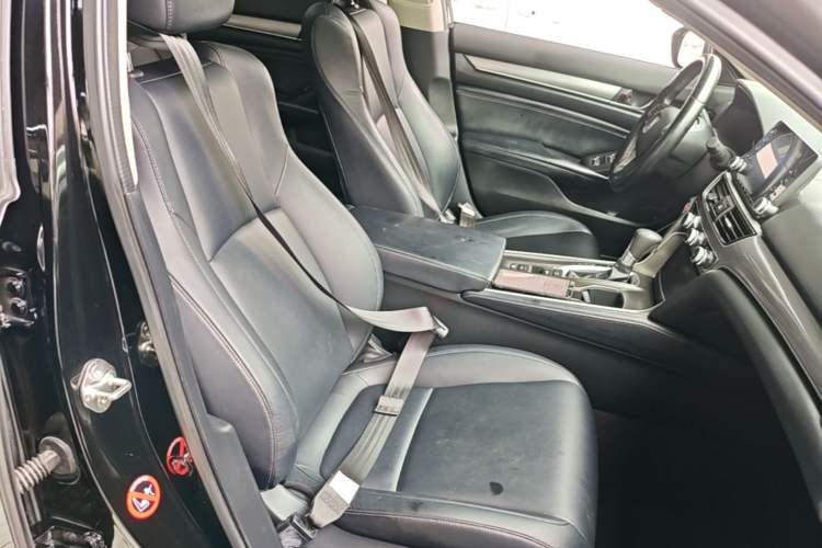 Used Honda Accord 2018 260TURBO Elite Edition China V Right Front Seat