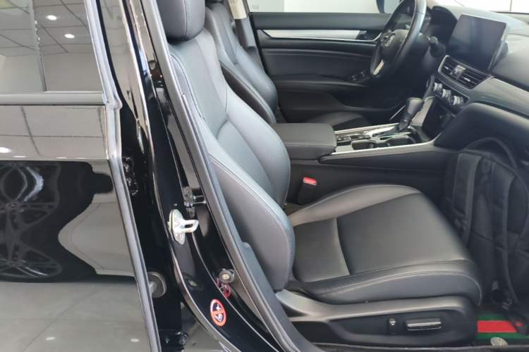 Used Honda Accord 2018 260TURBO Elite Edition China VI Right Front Seat