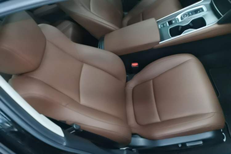 Used Honda Accord 2018 Rui Hybrid 2.0L Rui Ling Edition China VI Right Front Seat