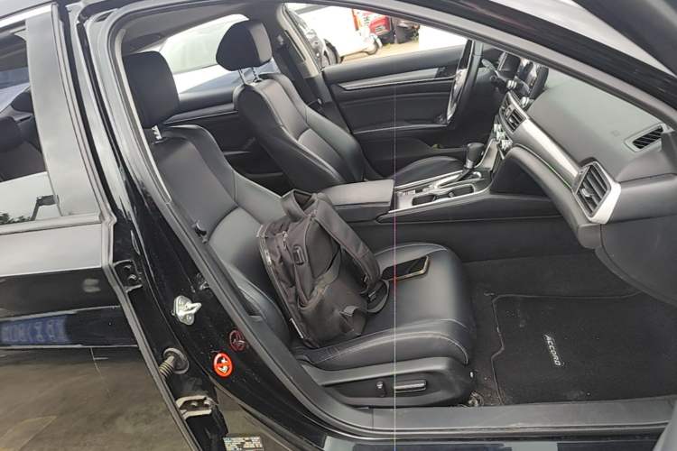 Used Honda Accord 2018 260TURBO Elite Edition China VI Right Front Seat